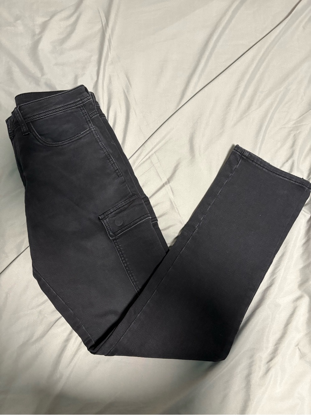 Forever 21 Men’s Skinny Black Cargo Jeans